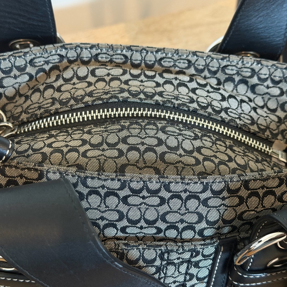 COACH Soho BUNDLE Signature C’s Black and Gray Shoulder Bag Set - Picture 6 of 9